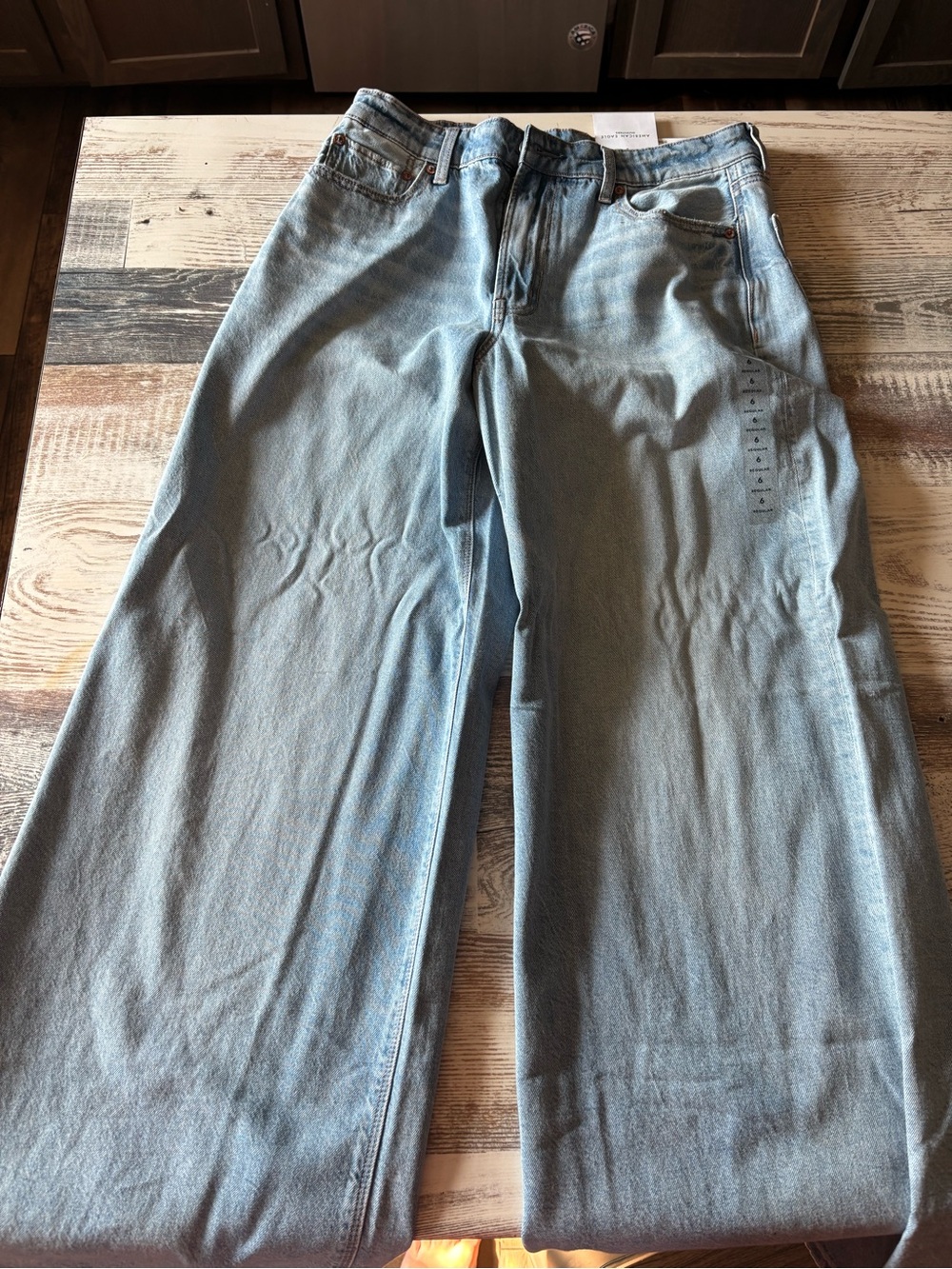 American Eagle Outfitters Light Wash Wide-Leg Jeans